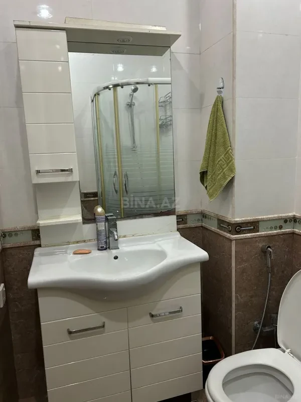 Kirayə verilir 2 otaqlı mənzil 96 m²