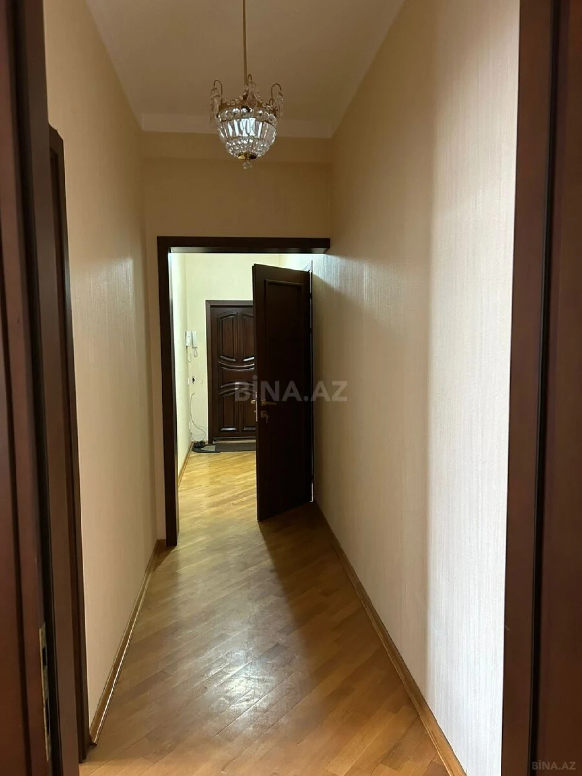 Kirayə verilir 2 otaqlı mənzil 96 m²