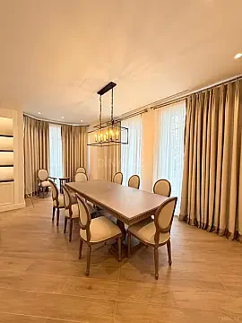 Satılır 4 otaqlı həyət evi 263 m²