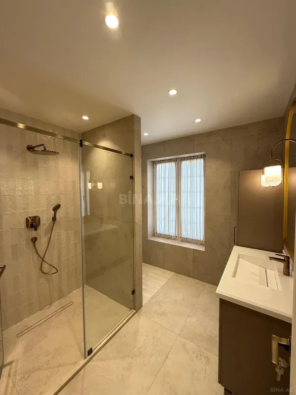 Satılır 4 otaqlı həyət evi 263 m²