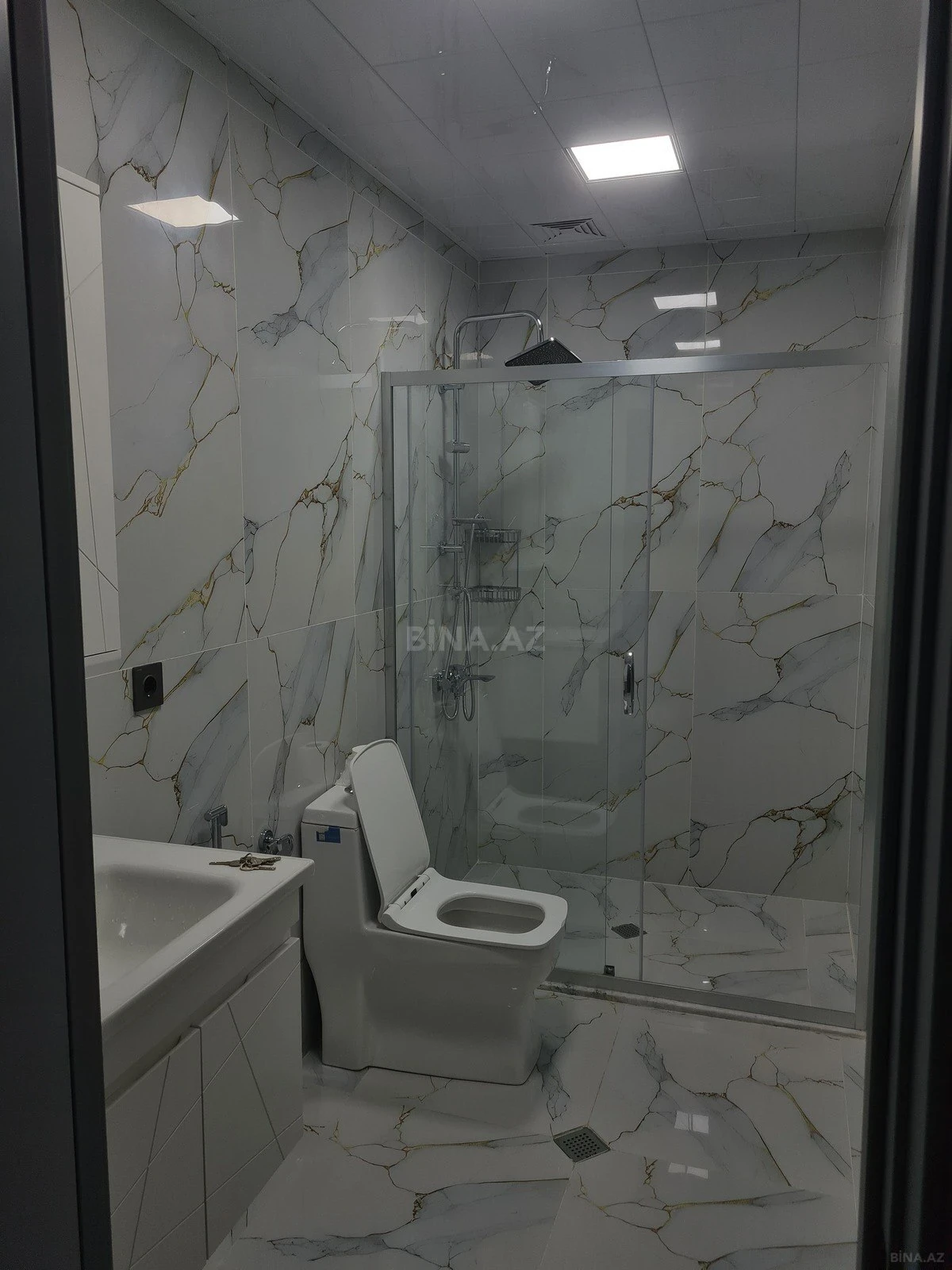 Kirayə verilir 2 otaqlı mənzil 65 m²