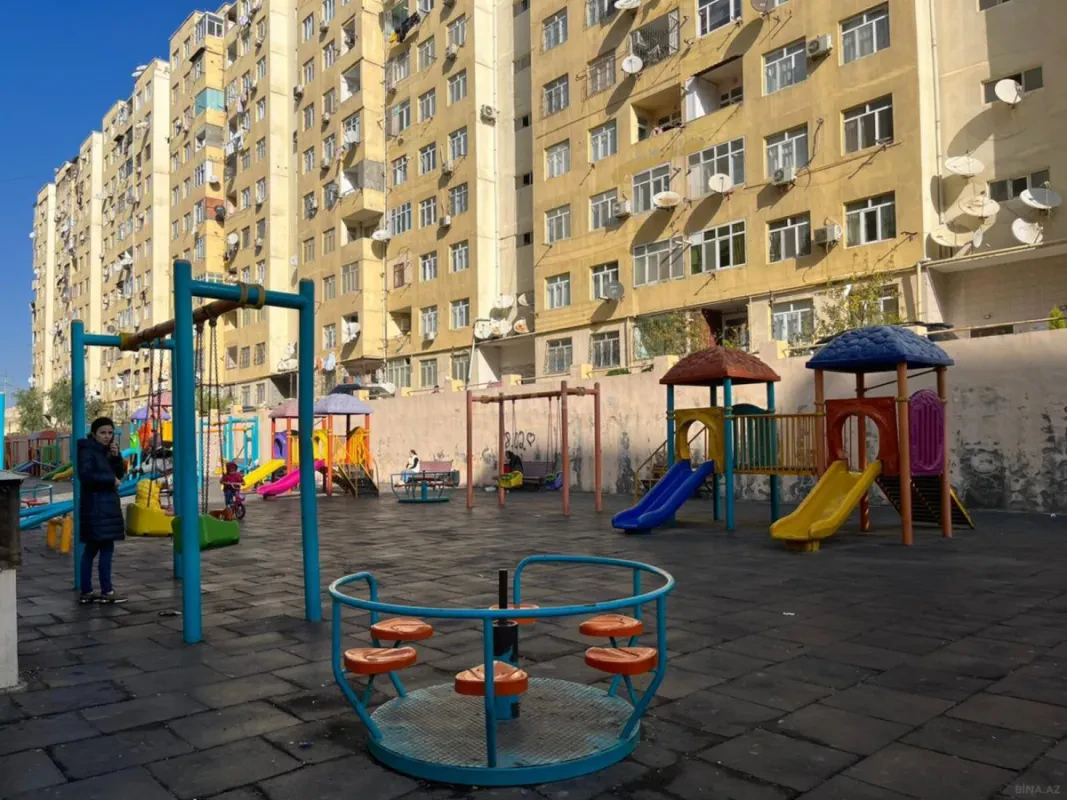 Satılır 2 otaqlı mənzil 45 m²