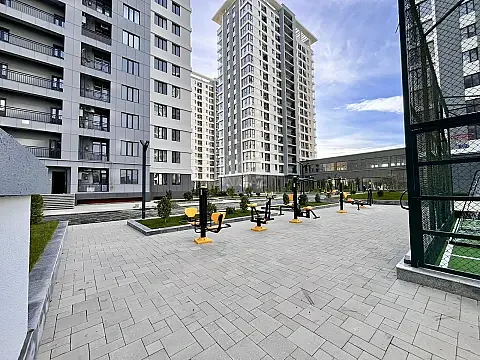 Satılır 3 otaqlı mənzil 80 m² — Bakı, İnşaatçılar 3 otaq 80.00 m²