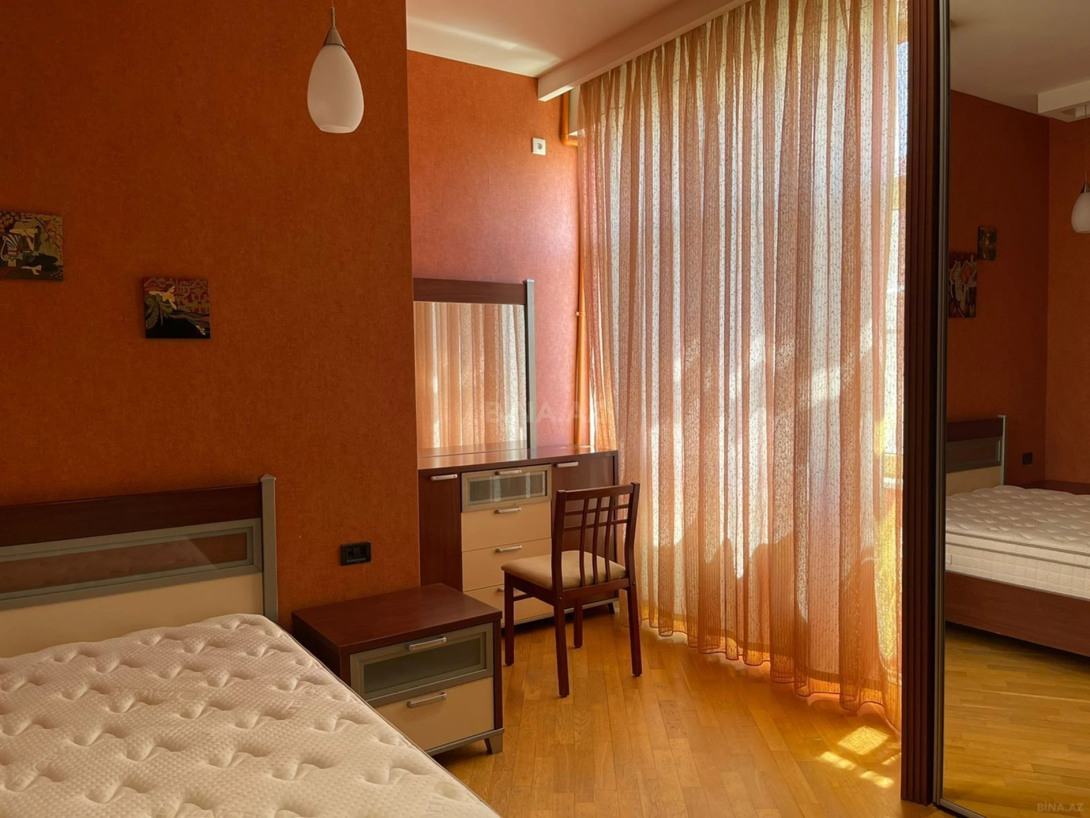 Kirayə verilir 3 otaqlı mənzil 111 m²