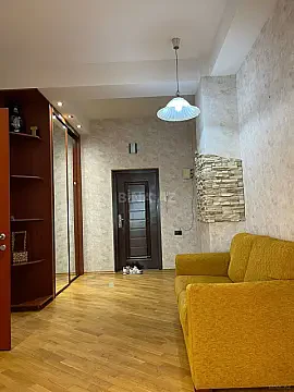Kirayə verilir 3 otaqlı mənzil 111 m²