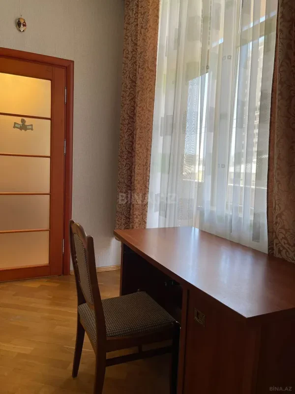 Kirayə verilir 3 otaqlı mənzil 111 m²