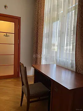Kirayə verilir 3 otaqlı mənzil 111 m²