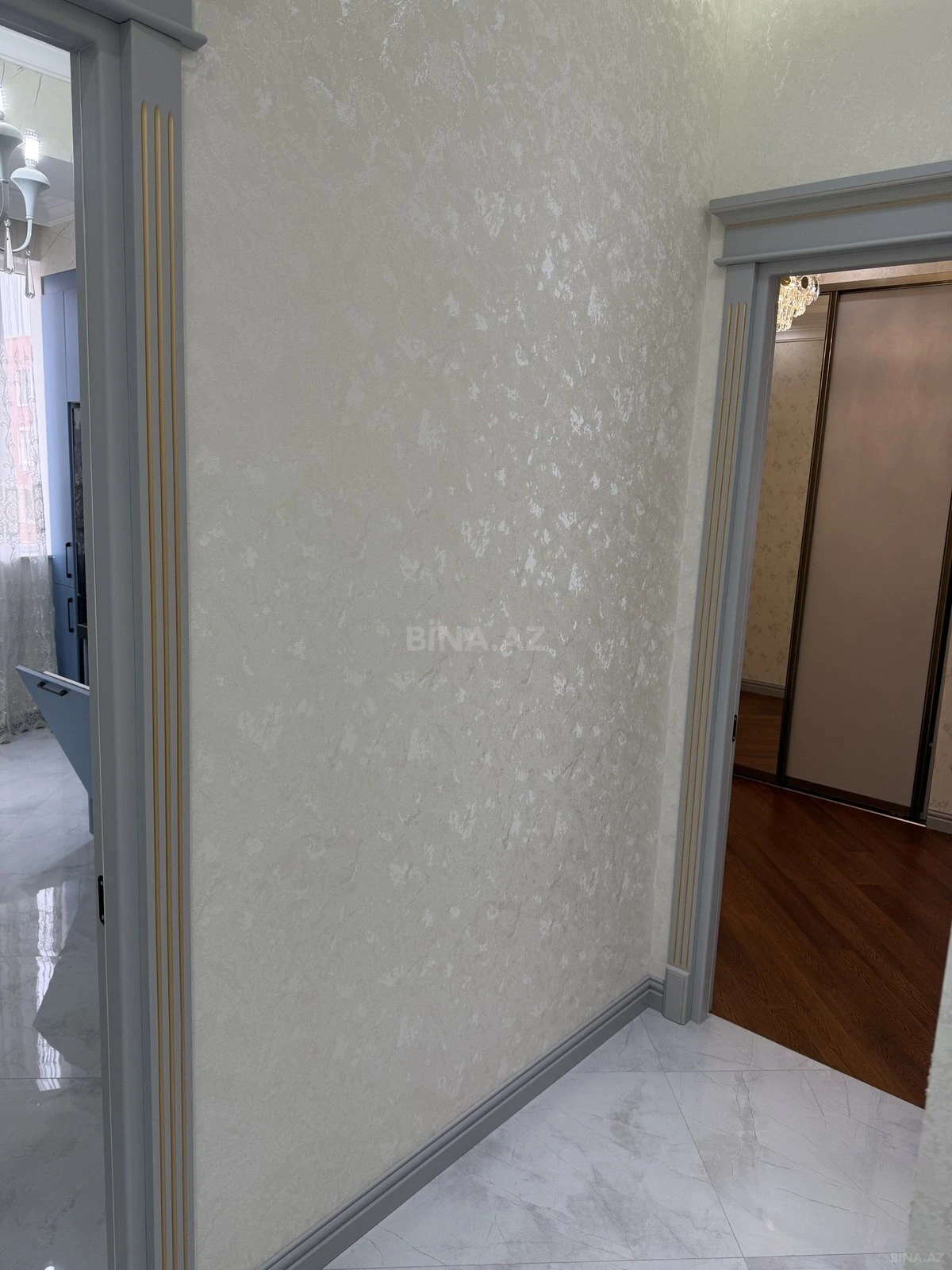 Satılır 3 otaqlı mənzil 102 m²