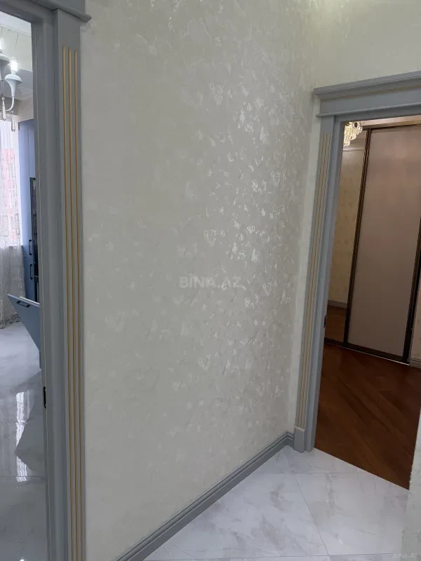 Satılır 3 otaqlı mənzil 102 m²