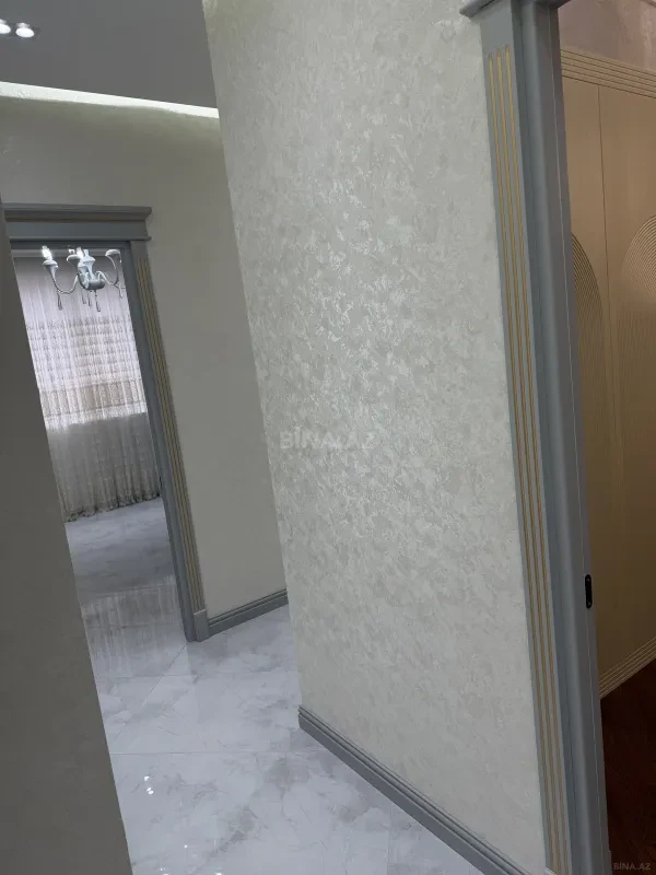 Satılır 3 otaqlı mənzil 102 m²