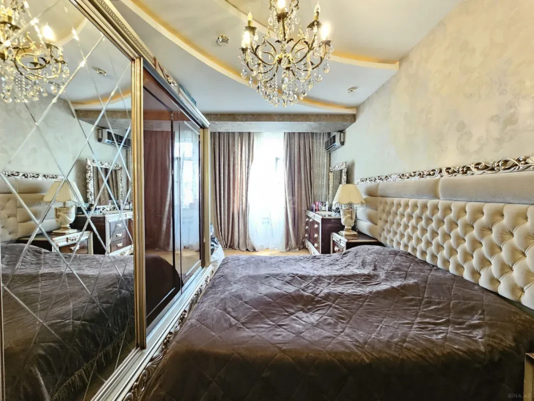 Satılır 3 otaqlı mənzil 157 m²
