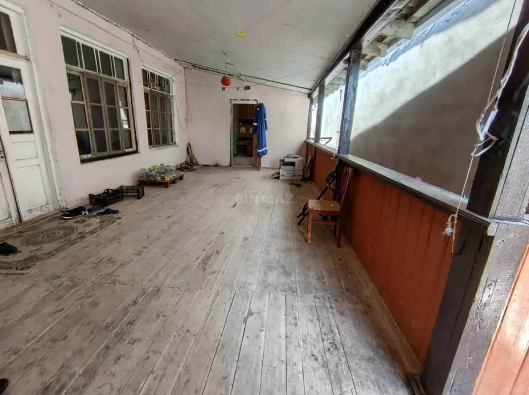Satılır 4 otaqlı həyət evi 166 m²