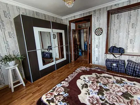Satılır 4 otaqlı həyət evi 166 m²