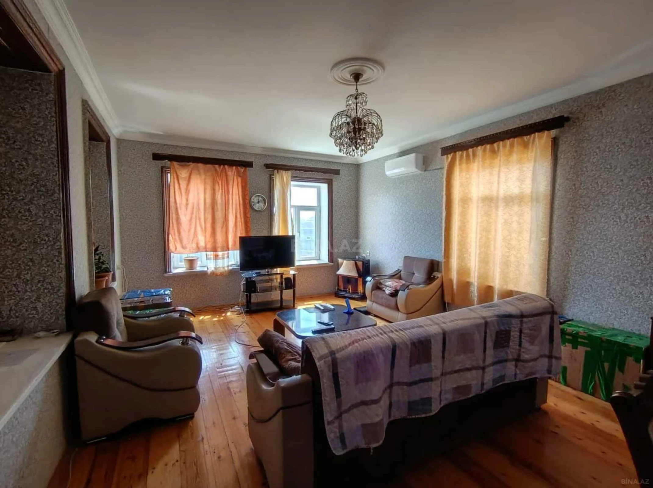 Satılır 4 otaqlı həyət evi 166 m²