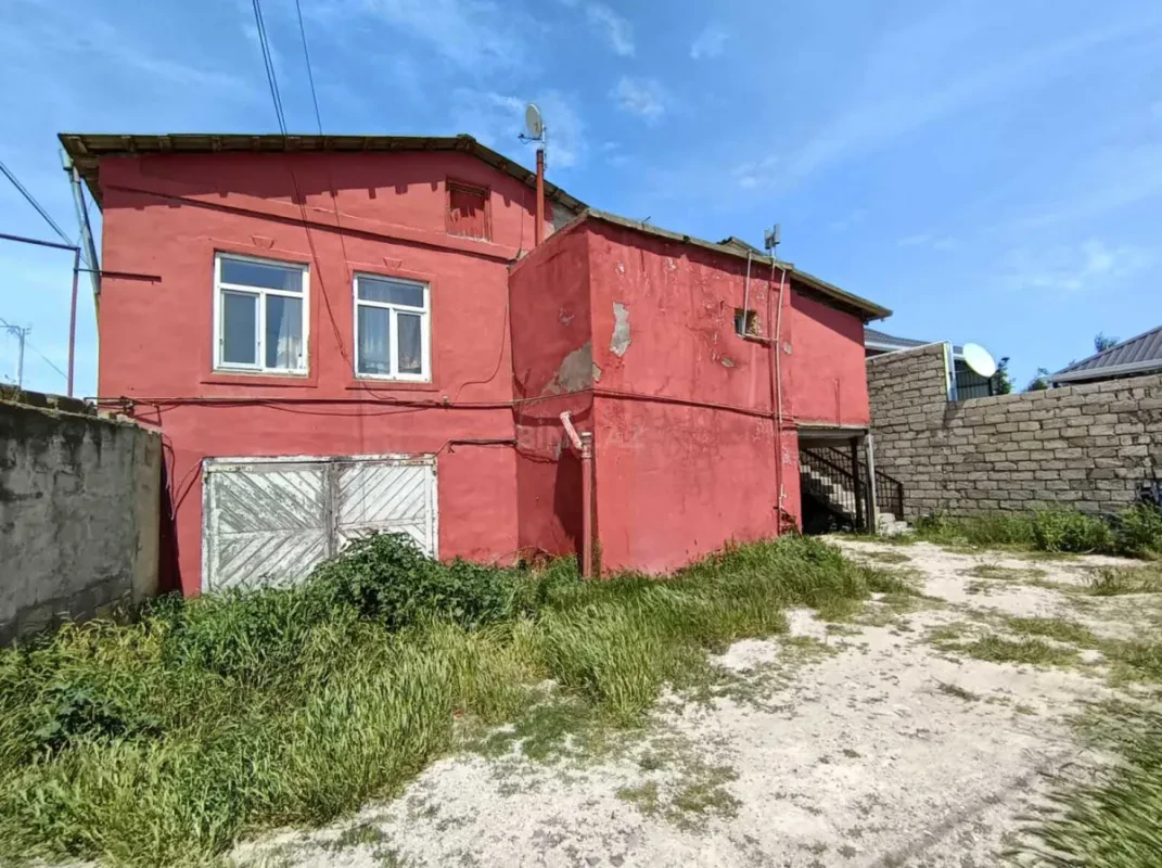 Satılır 4 otaqlı həyət evi 166 m²