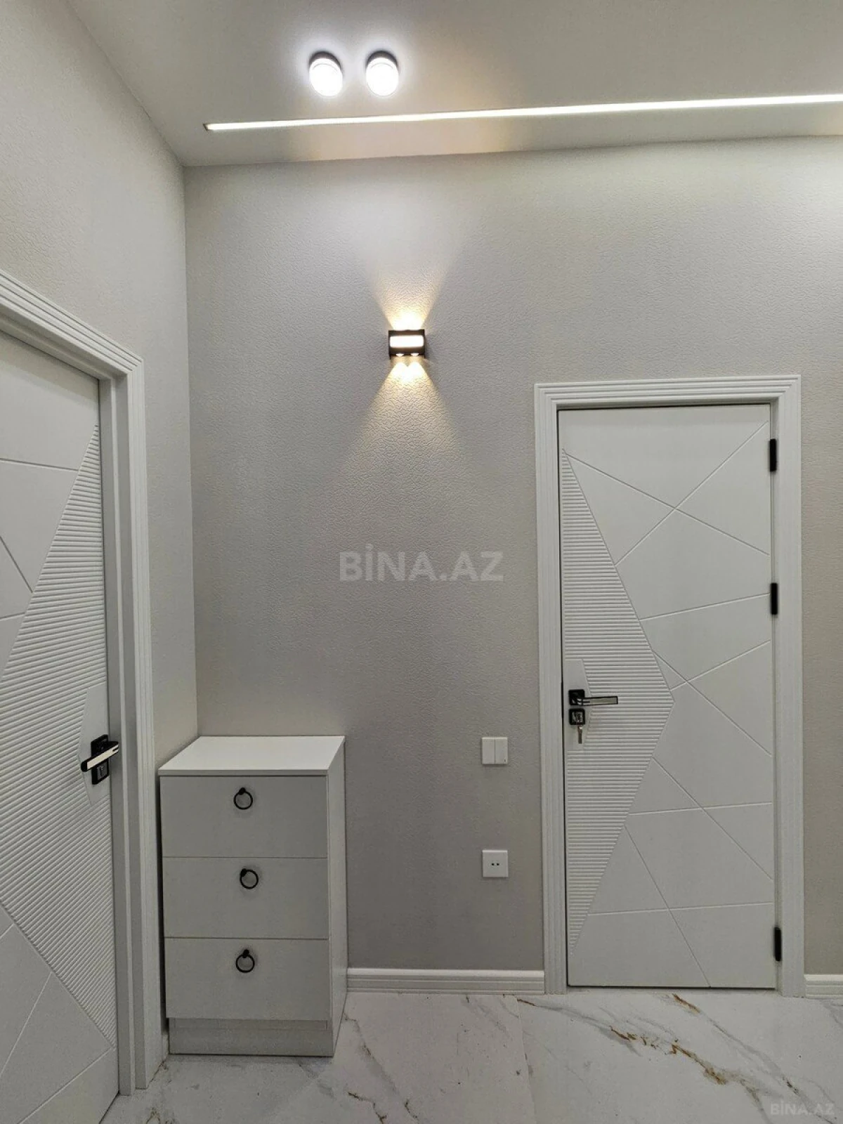 Satılır 2 otaqlı mənzil 52 m²