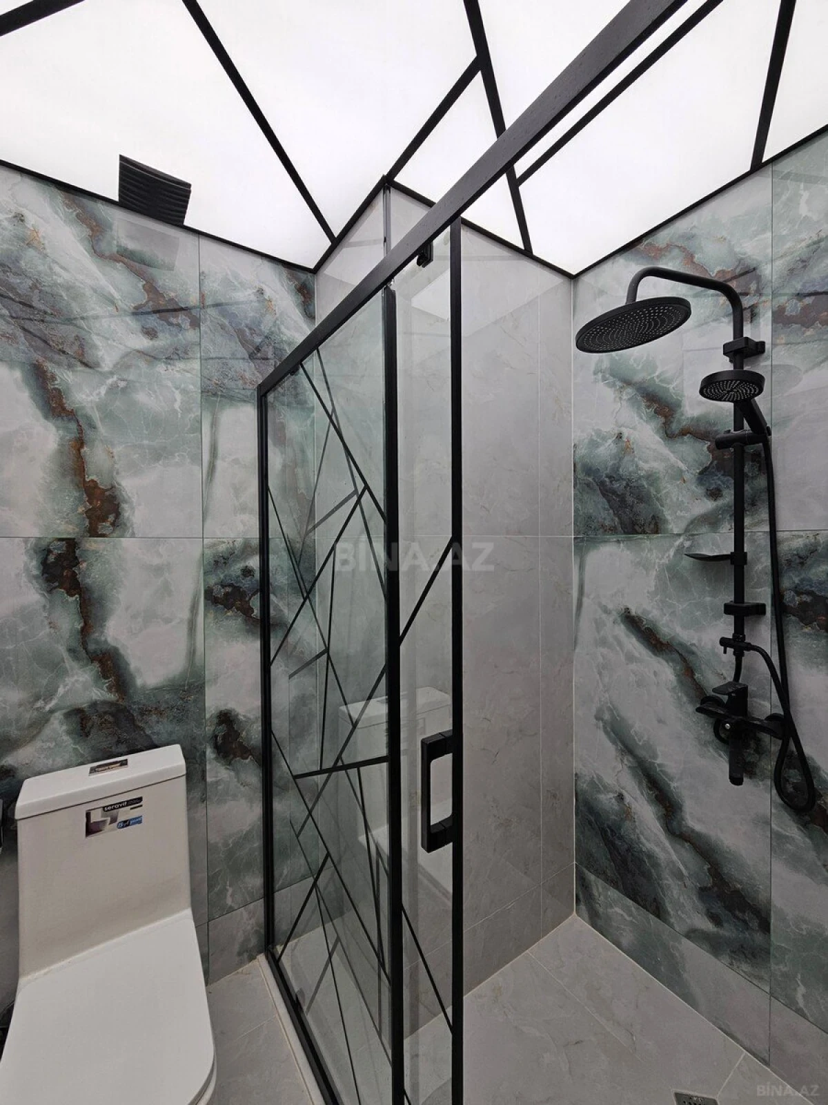 Satılır 2 otaqlı mənzil 52 m²