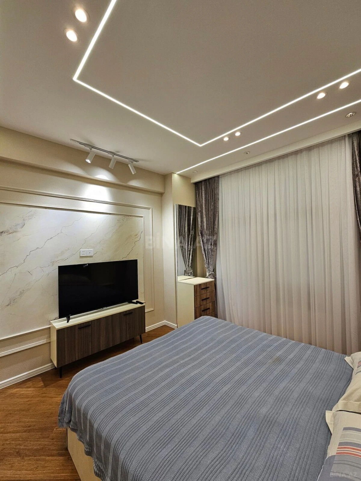 Satılır 2 otaqlı mənzil 52 m²