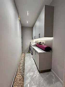 Satılır 4 otaqlı mənzil 200 m²