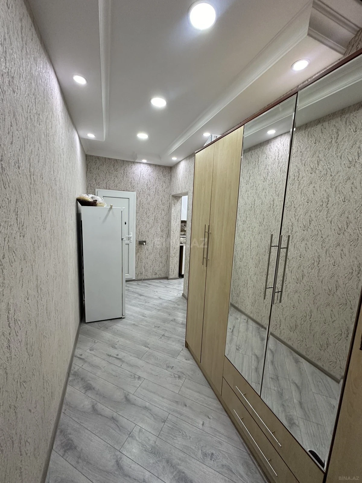 Satılır 2 otaqlı mənzil 55 m²