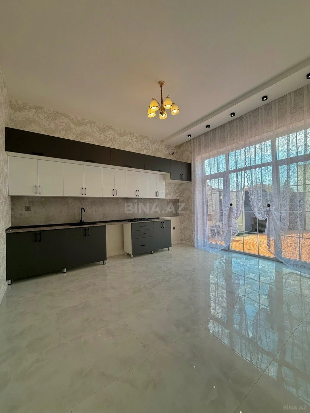 Satılır 4 otaqlı həyət evi 150 m²