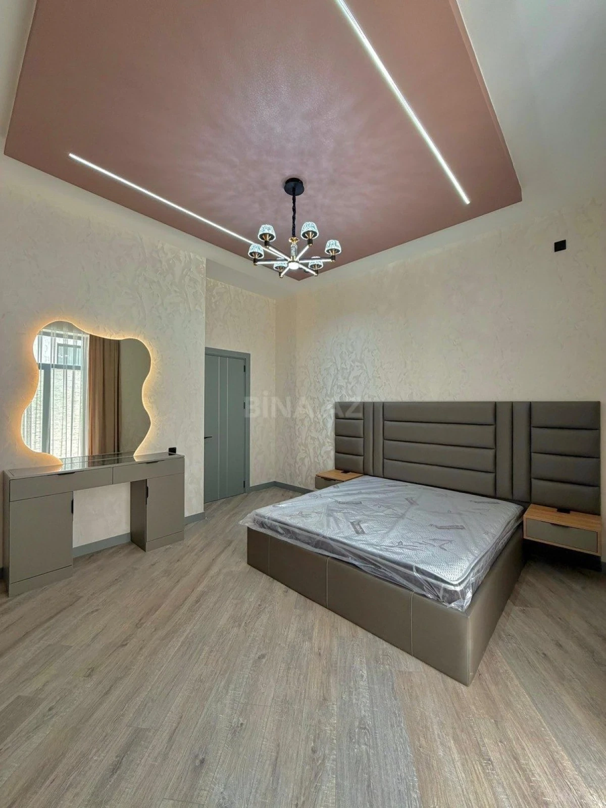 Satılır 4 otaqlı həyət evi 175 m²