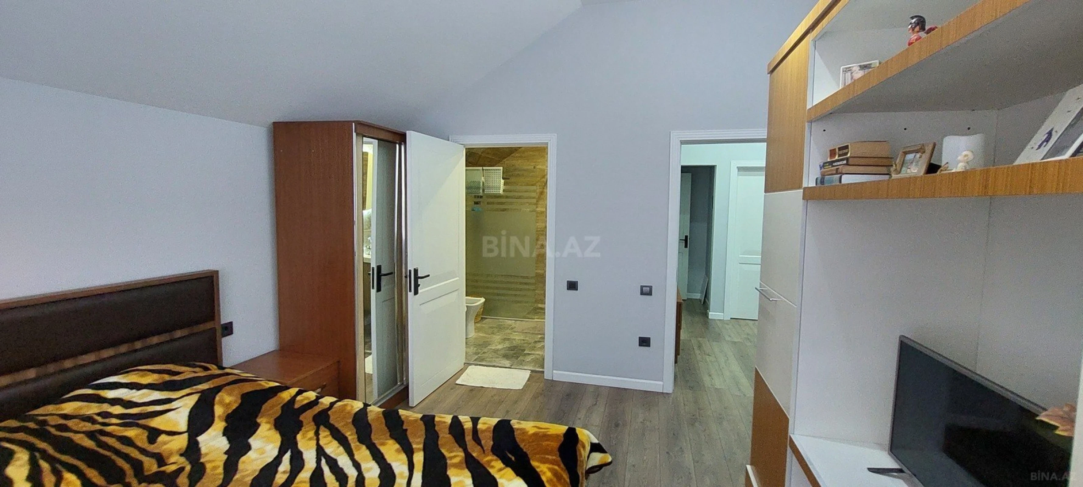 Satılır 4 otaqlı həyət evi 155 m²