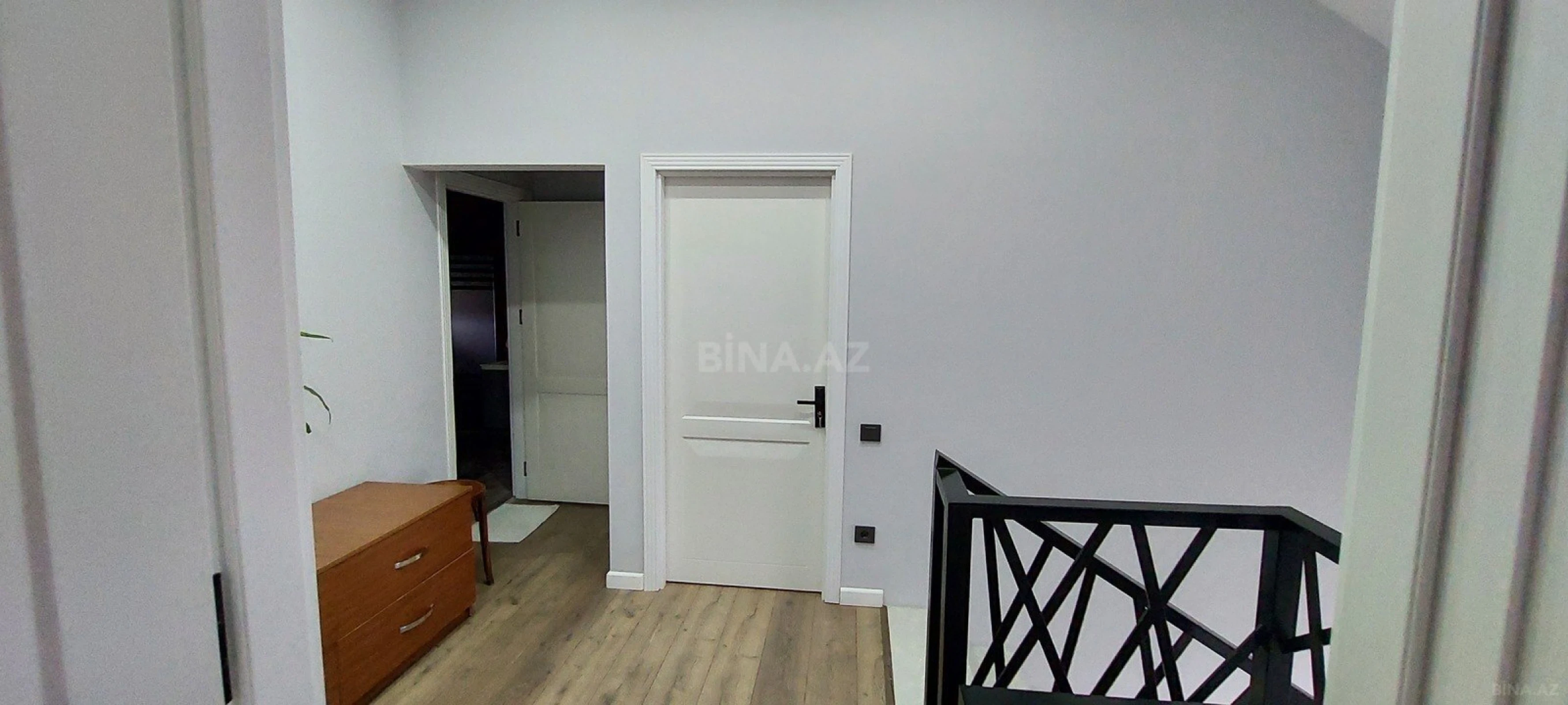 Satılır 4 otaqlı həyət evi 155 m²