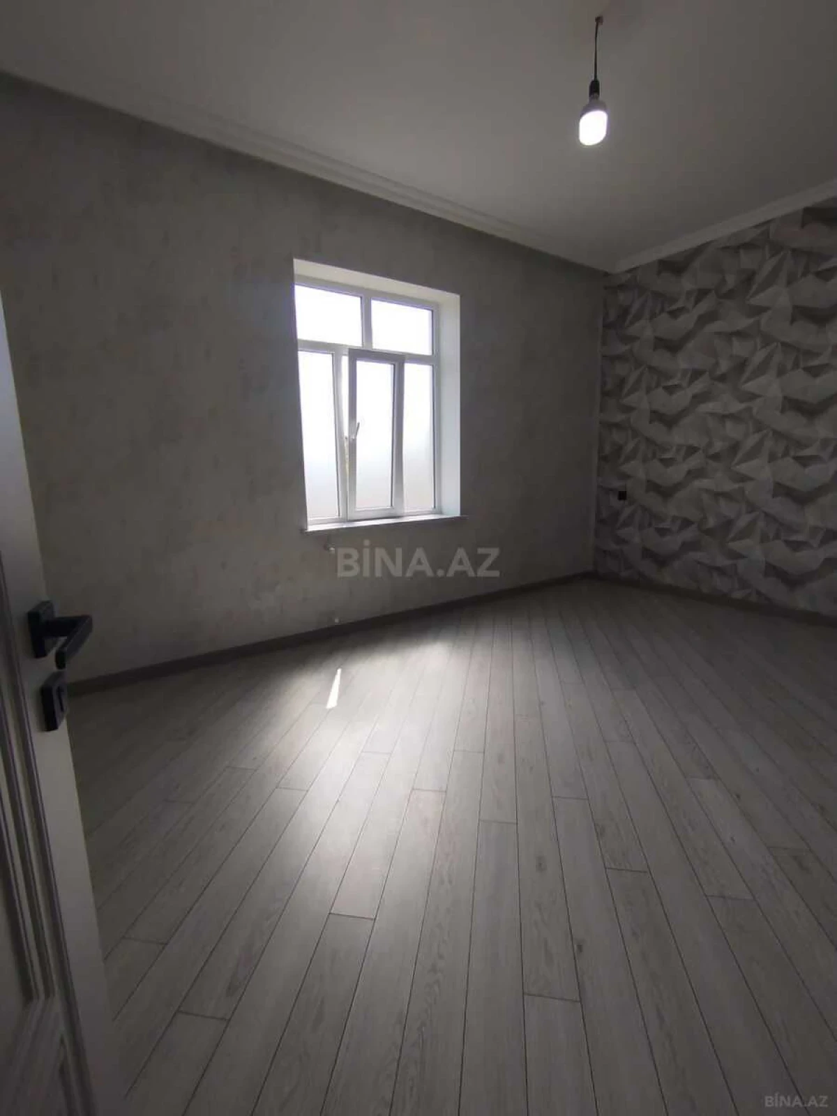 Satılır 4 otaqlı həyət evi 130 m²