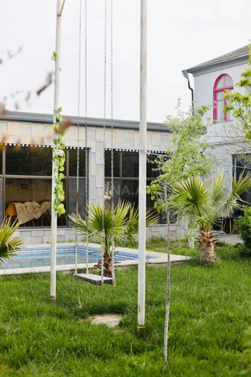 Kirayə verilir 4 otaqlı həyət evi 200 m²