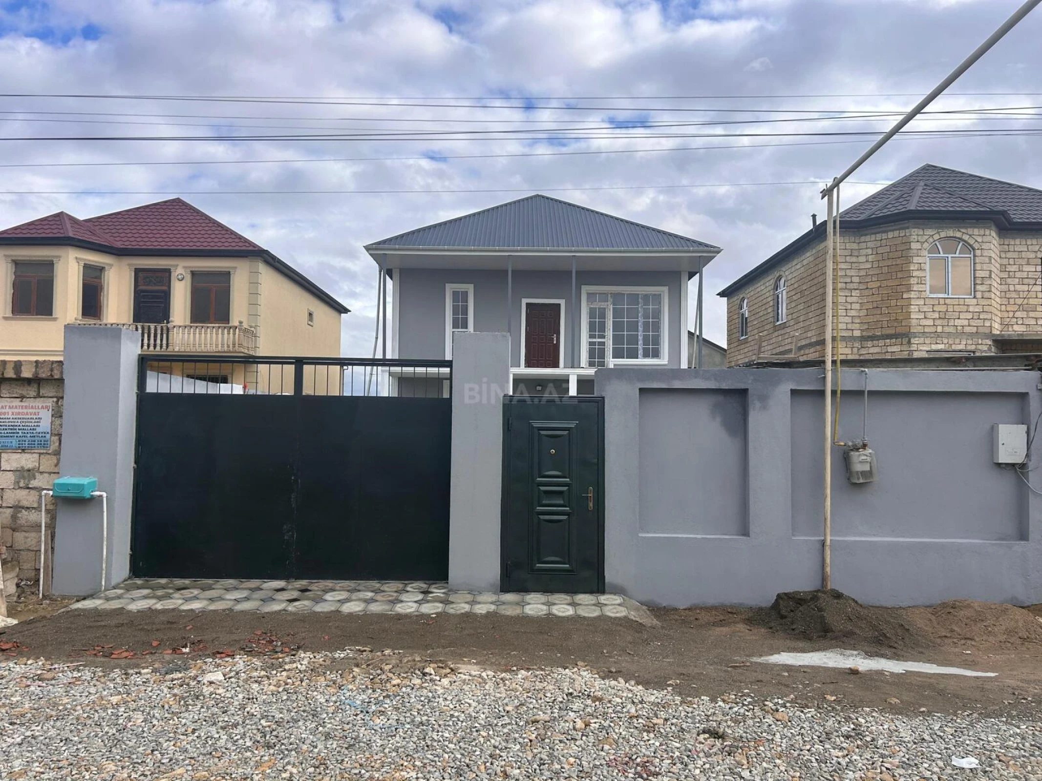 Satılır 4 otaqlı həyət evi 189 m²