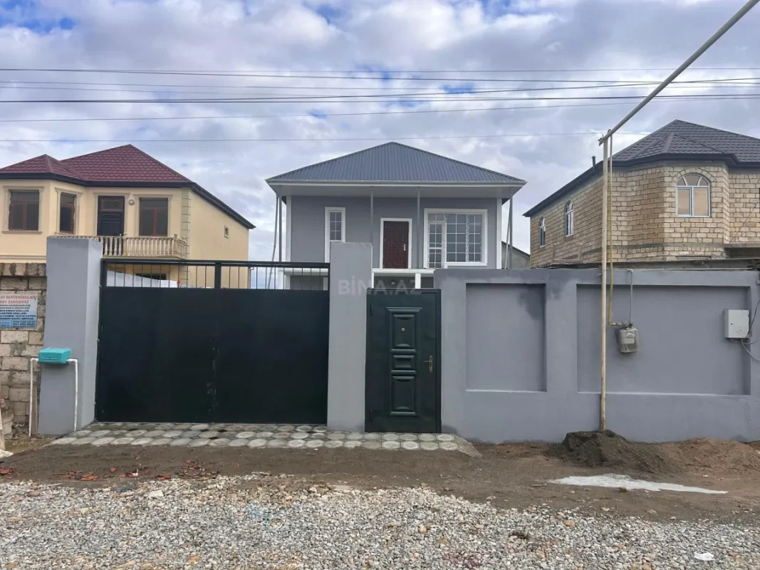 Satılır 4 otaqlı həyət evi 189 m²