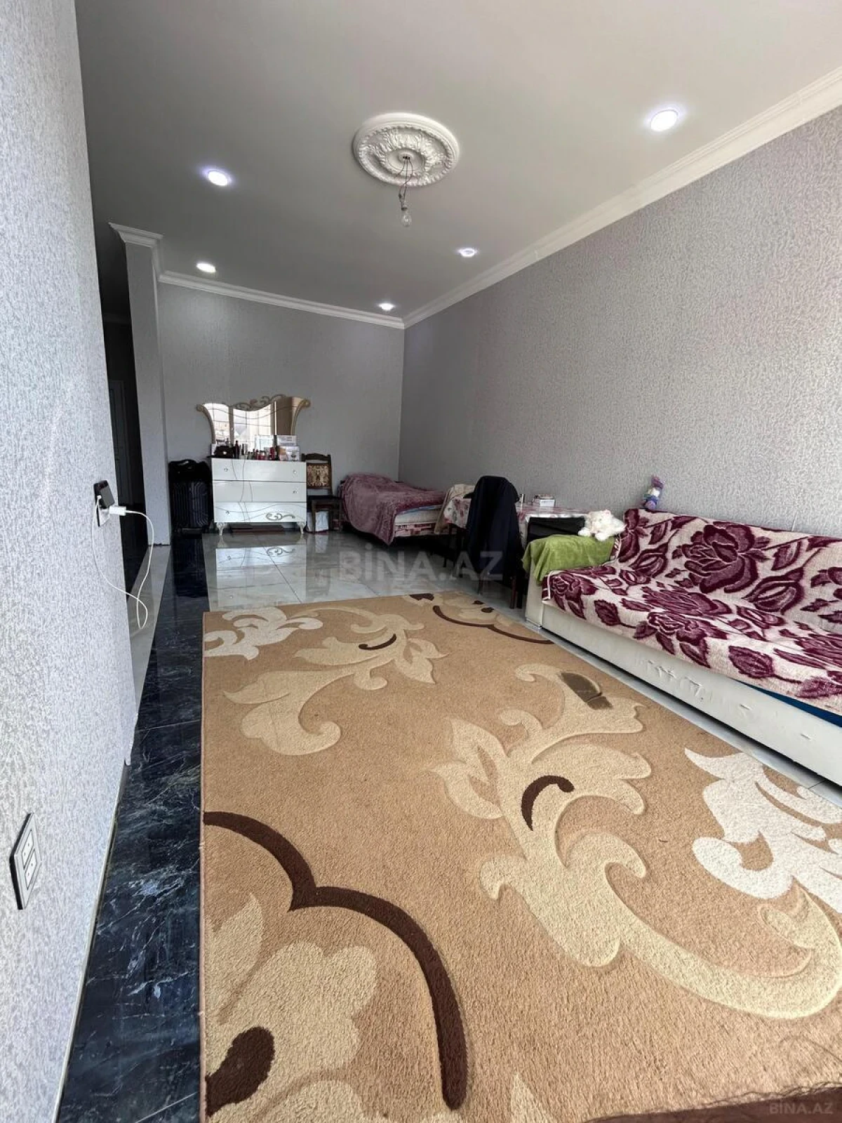 Satılır 4 otaqlı həyət evi 189 m²