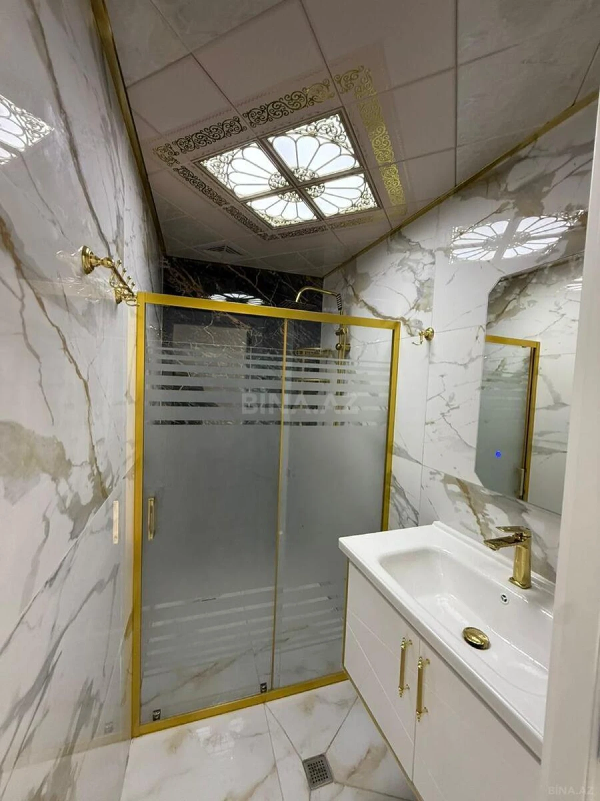 Satılır 2 otaqlı mənzil 60 m²