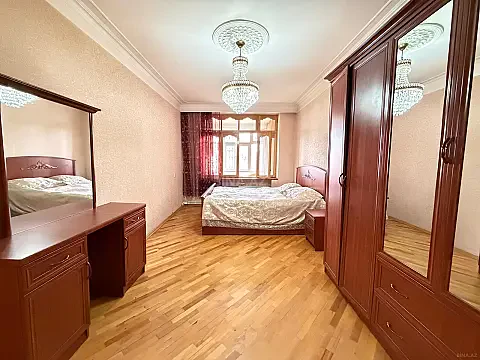 Satılır 3 otaqlı mənzil 80 m²