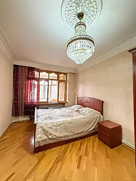 Satılır 3 otaqlı mənzil 80 m²