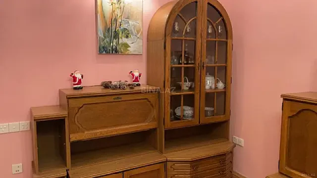 Kirayə verilir 2 otaqlı mənzil 80 m²