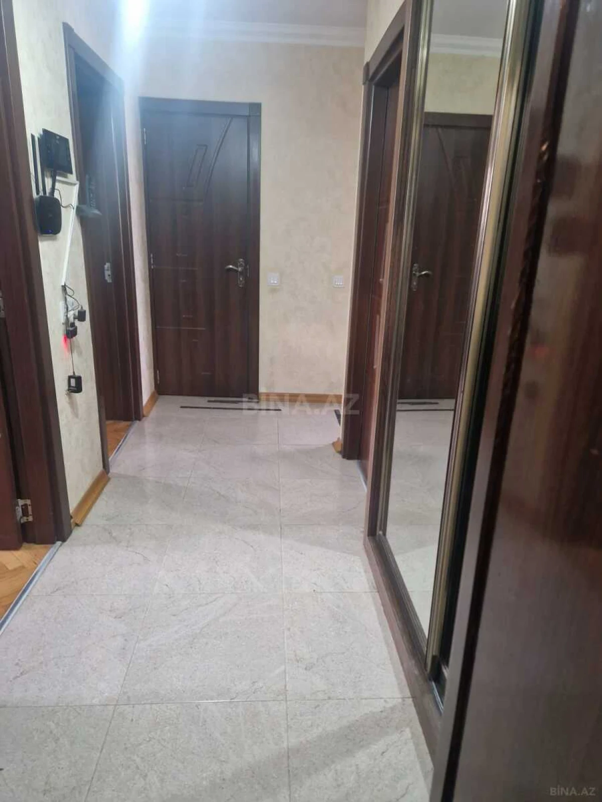 Satılır 3 otaqlı mənzil 100 m²