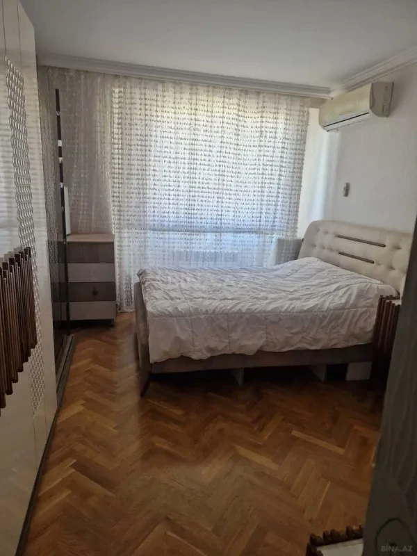 Satılır 3 otaqlı mənzil 100 m²