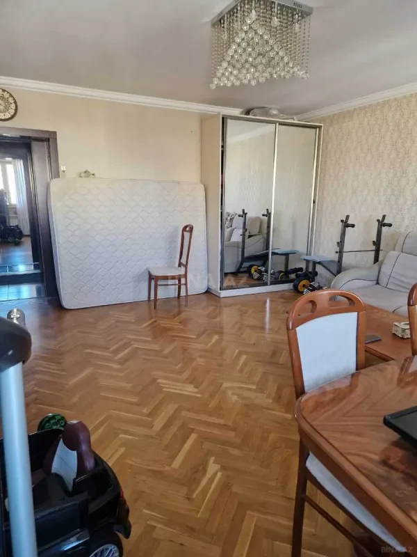 Satılır 3 otaqlı mənzil 100 m²