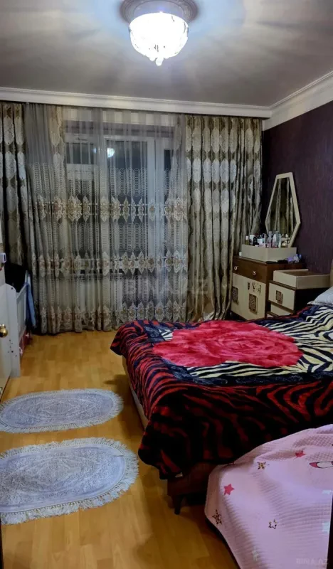 Satılır 2 otaqlı mənzil 65 m²