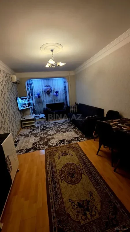 Satılır 2 otaqlı mənzil 65 m²