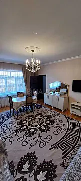 Satılır 6 otaqlı həyət evi 140 m²