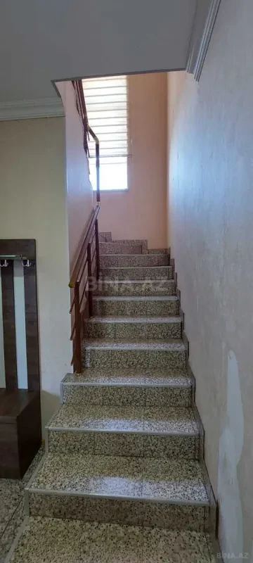 Satılır 6 otaqlı həyət evi 140 m²