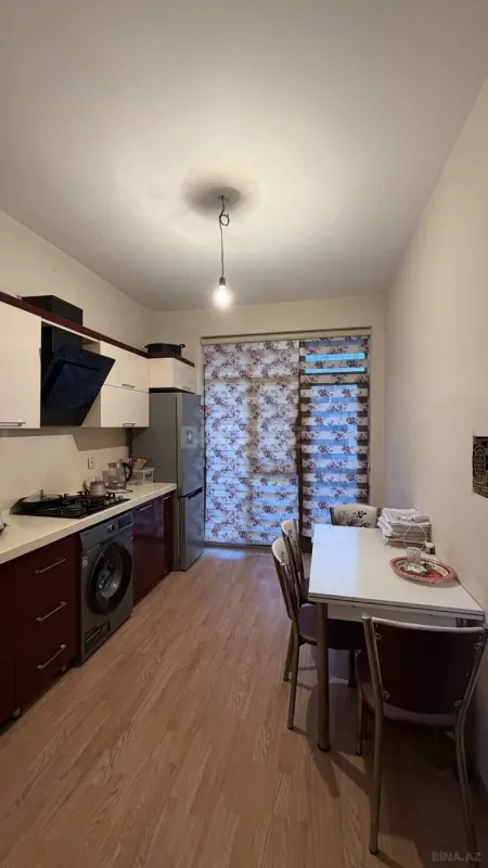 Satılır 2 otaqlı mənzil 72 m²