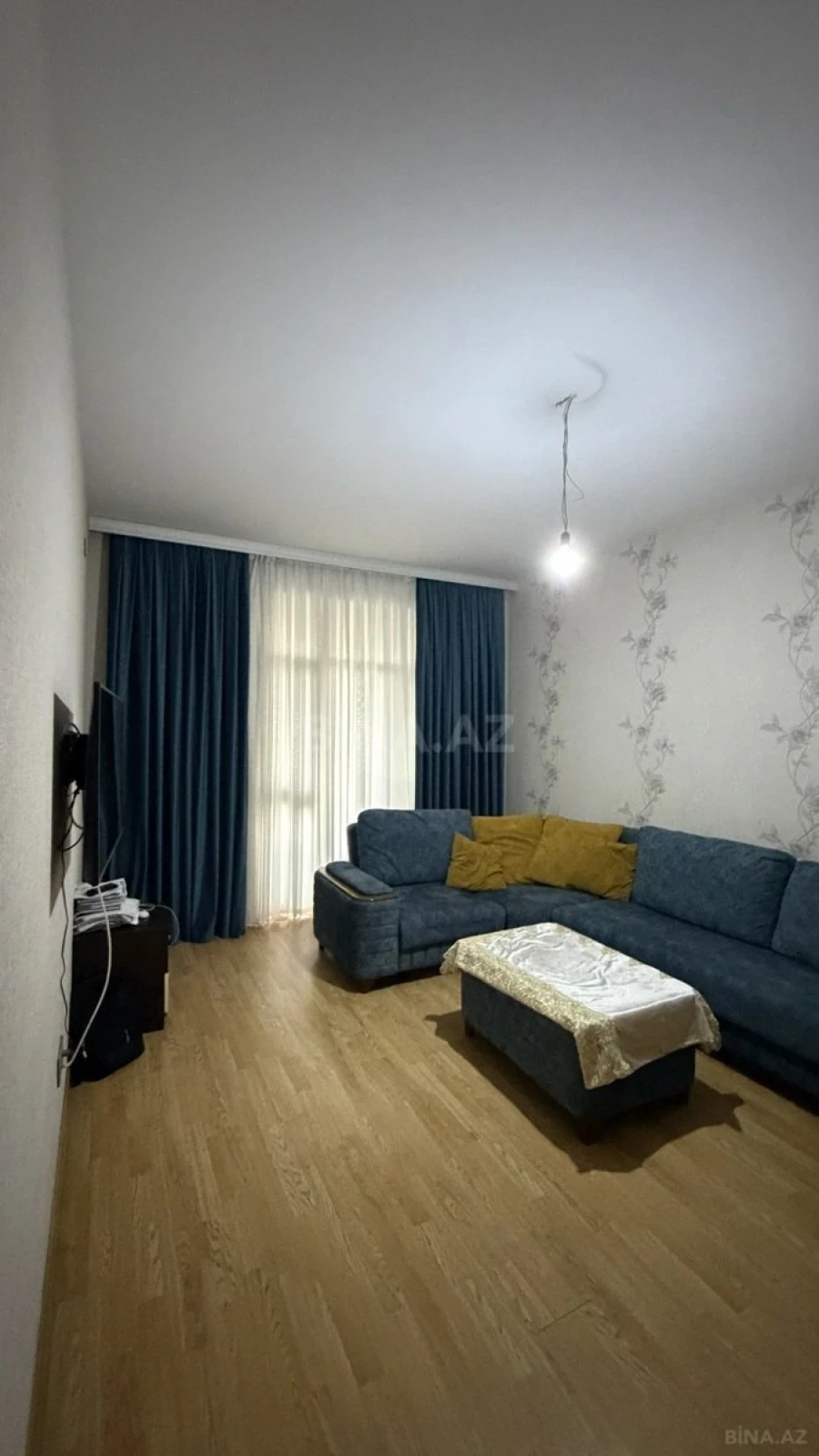 Satılır 2 otaqlı mənzil 72 m²