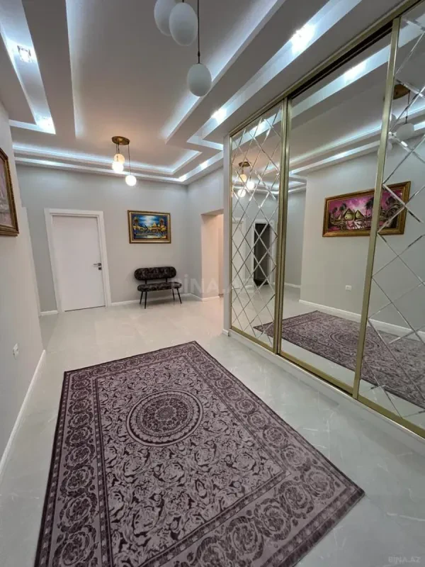 Kirayə verilir 3 otaqlı mənzil 110 m²