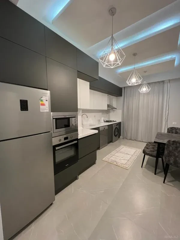 Kirayə verilir 3 otaqlı mənzil 110 m²