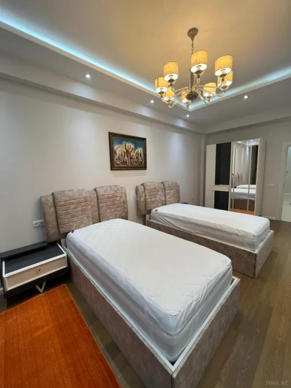Kirayə verilir 3 otaqlı mənzil 110 m²