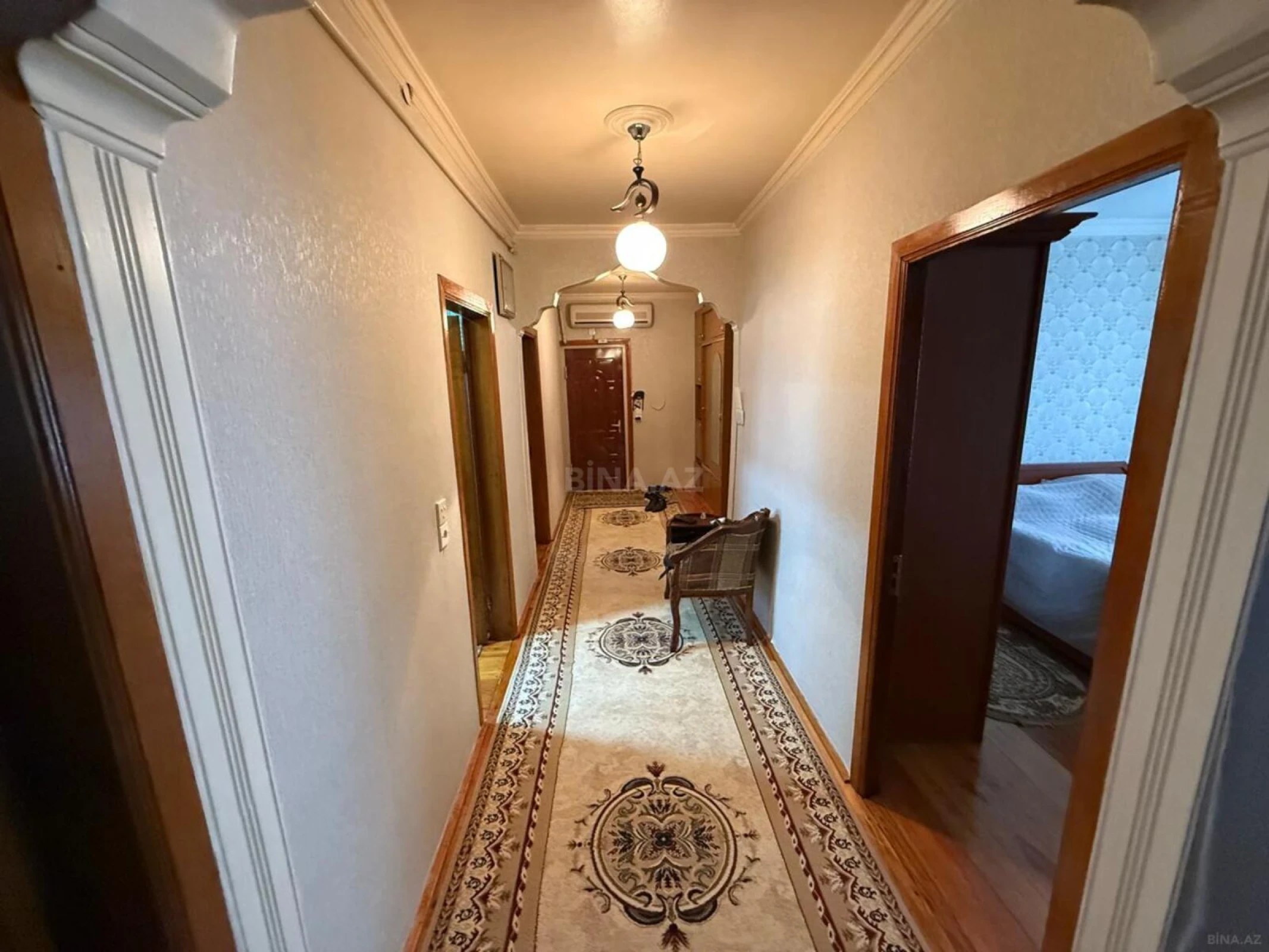 Satılır 5 otaqlı mənzil 100 m²